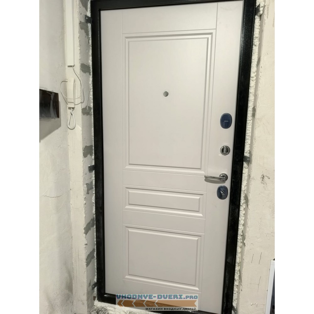 Входная дверь Лабиринт Мегаполис 03 - Белый софт